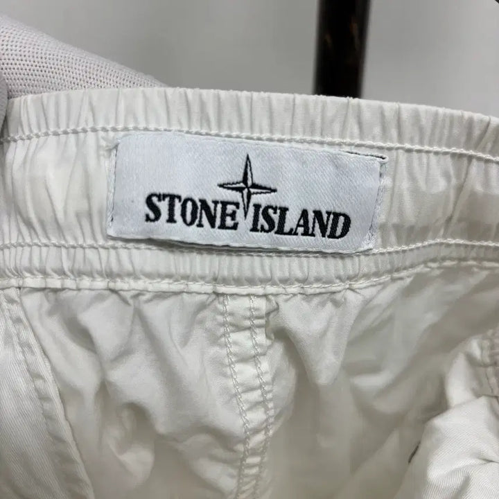 [BUNJANG] Stone Island Patch Jogger Pants / [84]스톤아일랜드 와펜패치 조거팬츠