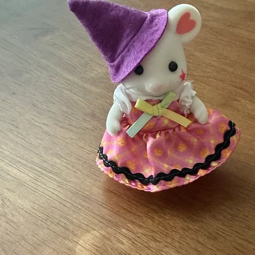 [BUNJANG] Sylvanian Families Halloween Mamel Mouse / 실바니안 할로윈 마멜쥐