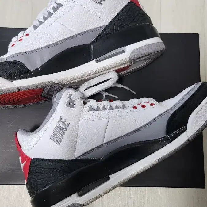 [BUNJANG] Nike Jordan 3 Retro Tinker Hatfield Sneakers / [290] 조던3 레트로 팅커 햇필드