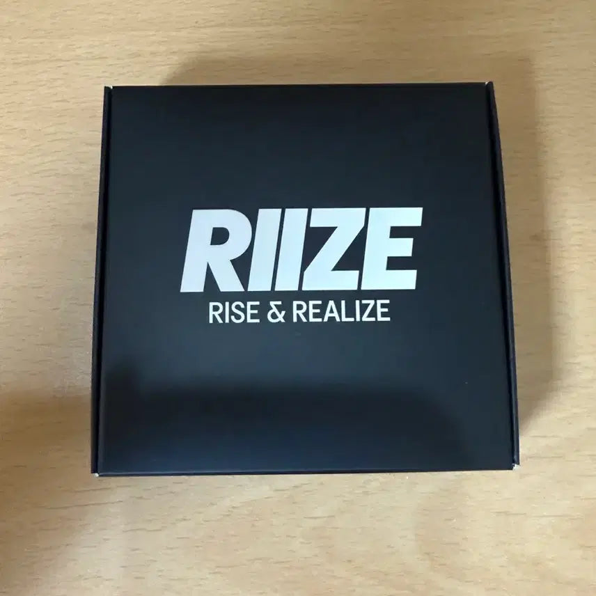 [BUNJANG] RIIZE Sungchan Lightstick Ring Black / 원가이하양도) 라이즈 성찬 응원봉링 블랙 라브봉
