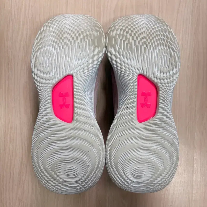 [BUNJANG] Under Armour Curry 4 Floatro Pink White Shoes / 언더아머 커리4 플로트로 핑크 화이트 (300)