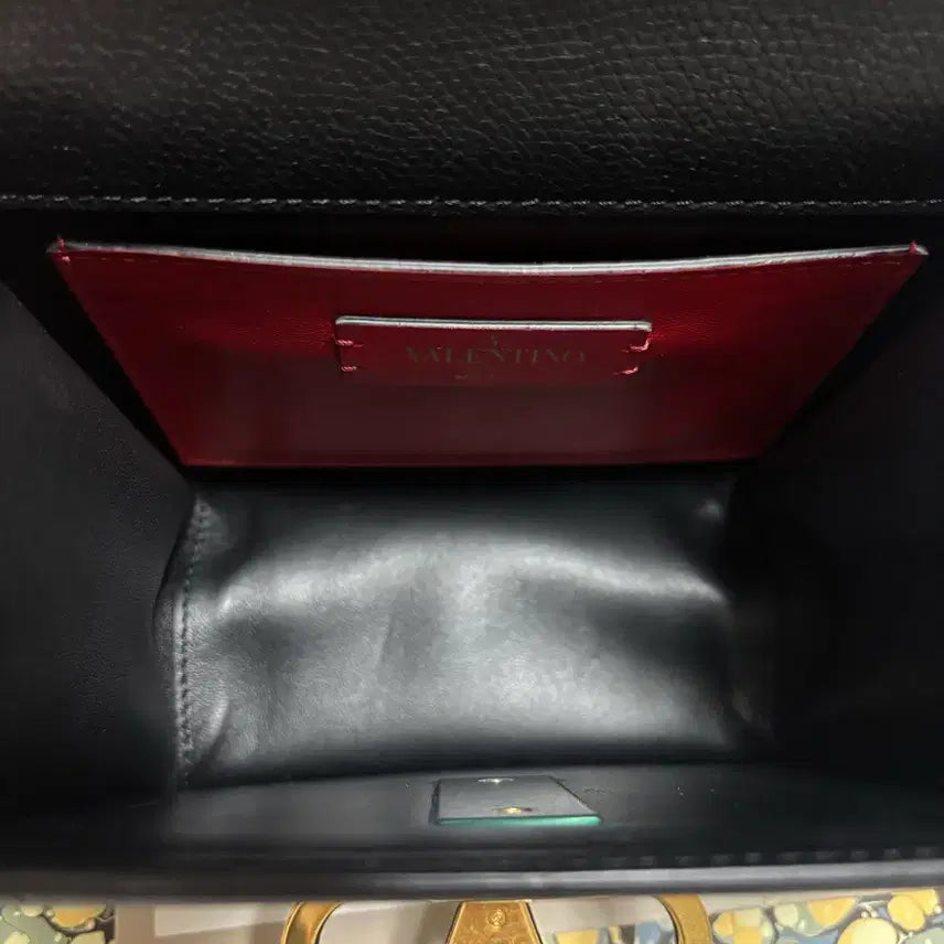 [BUNJANG] Valentino VSLING Small Black Slingback / 발렌티노 브이슬링백 스몰 블랙