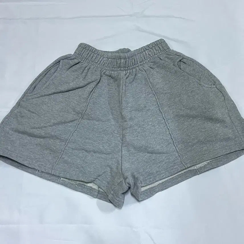 [BUNJANG] Gray Shorts / 회색 반바지