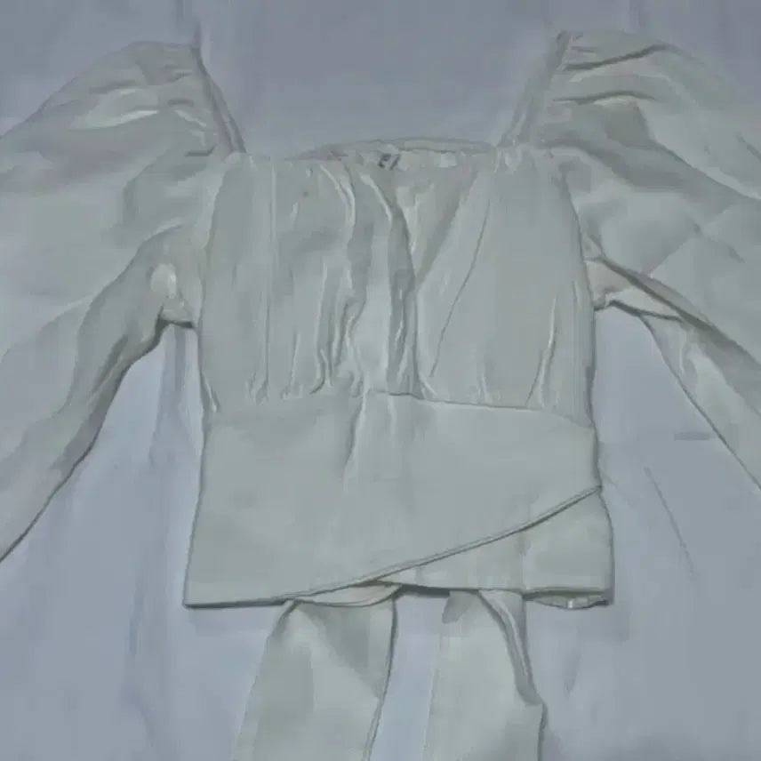 [BUNJANG] White Blouse / 화이트 블라우스