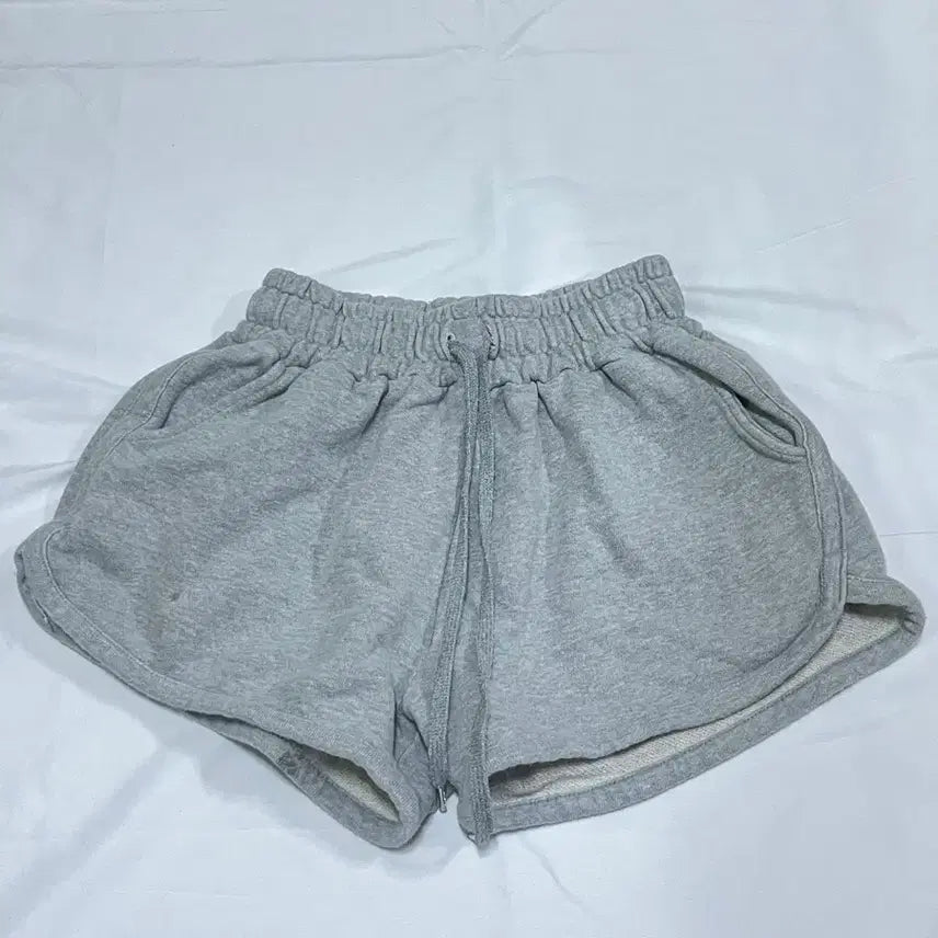 [BUNJANG] Gray Shorts / 회색 반바지