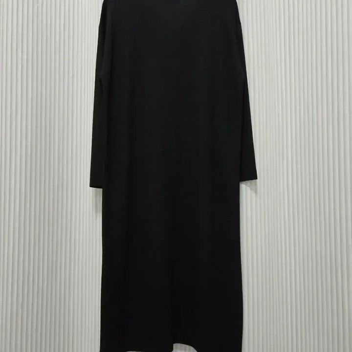 [SOLD OUT] 새상품 LAP 브이넥 니트 롱원피스 / 블랙 루즈핏 / 체형커버