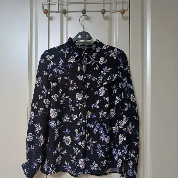 [BUNJANG] Lenibon Silk Floral Blouse / 레니본 견실크 플라워블라우스 S 55