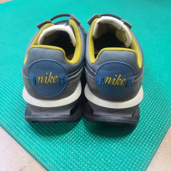 [BUNJANG] Nike Air Sneakers / 나이키 에어 운동화
