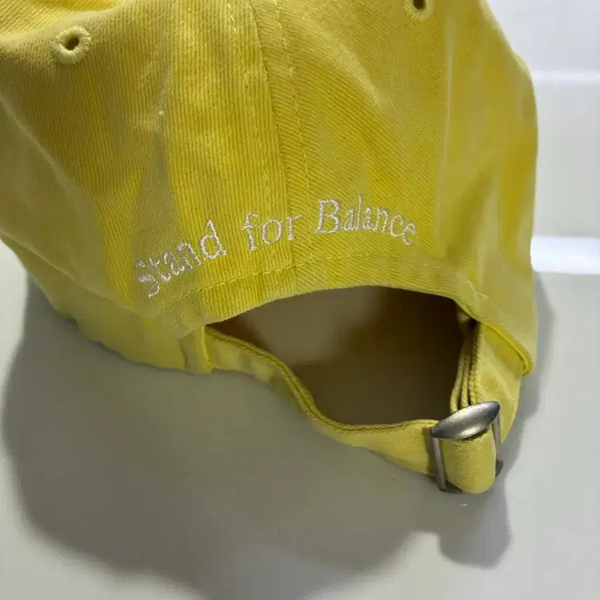 [BUNJANG] Aeka White Day Off Yellow Ball Cap / 에이카 화이트 Day Off 볼캡 노란색