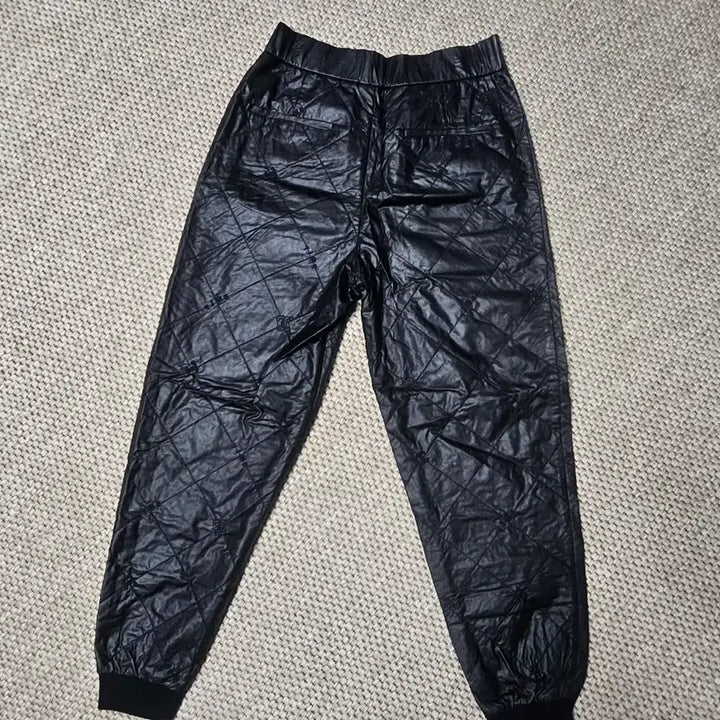 [SOLD OUT] 타임 퀼팅 누빔 바지 블랙 61-90