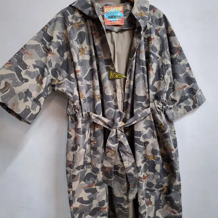 [BUNJANG] DIESELPUNK Camo Pattern 7-part Sleeve Hooded Coat / DIESELPUNK 카모 패턴 반팔 후드 7부 코트 free