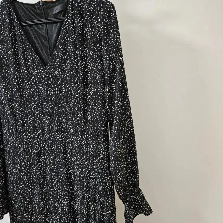 [SOLD OUT] 블랙 패턴 롱원피스(새상품)