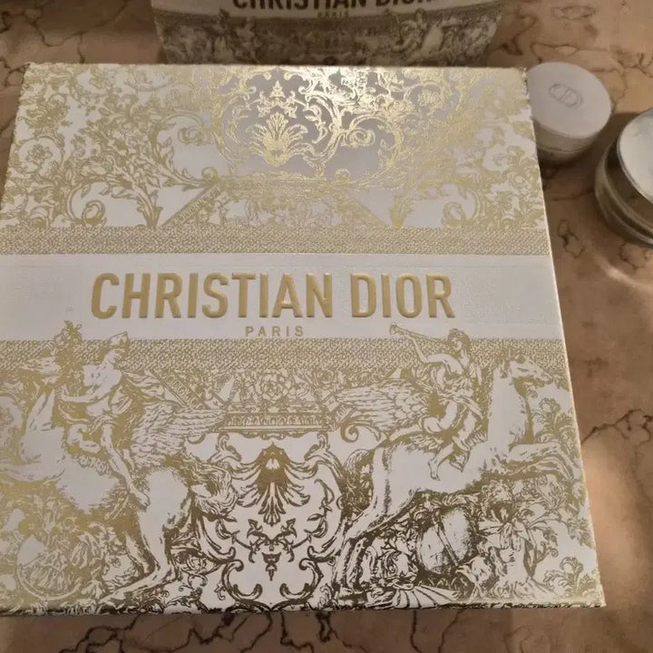 [BUNJANG] Christian Dior Holiday Gift Box / 크리스찬 디올  홀리데이 박스