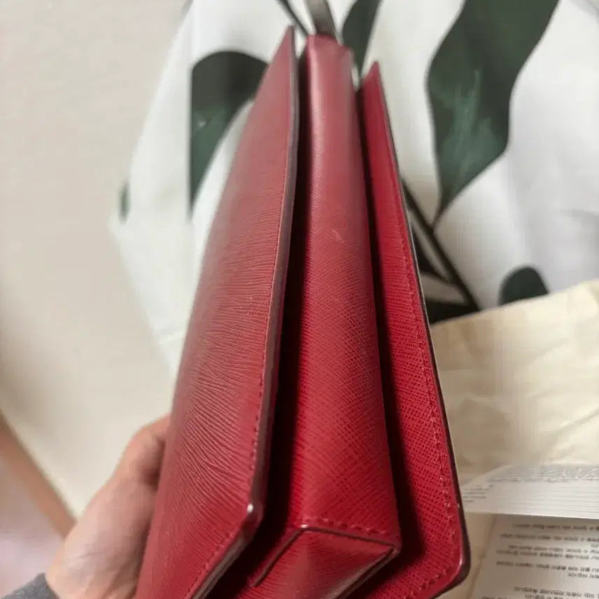 [BUNJANG] Salvatore Ferragamo Chain Wallet Red Full Box / 페라가모 체인 지갑 레드 풀박스