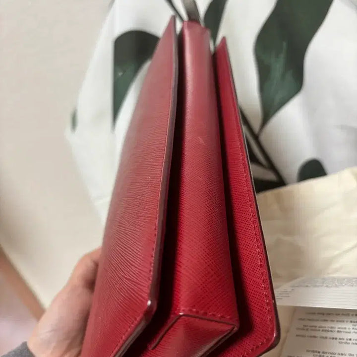 [BUNJANG] Salvatore Ferragamo Chain Wallet Red Full Box / 페라가모 체인 지갑 레드 풀박스