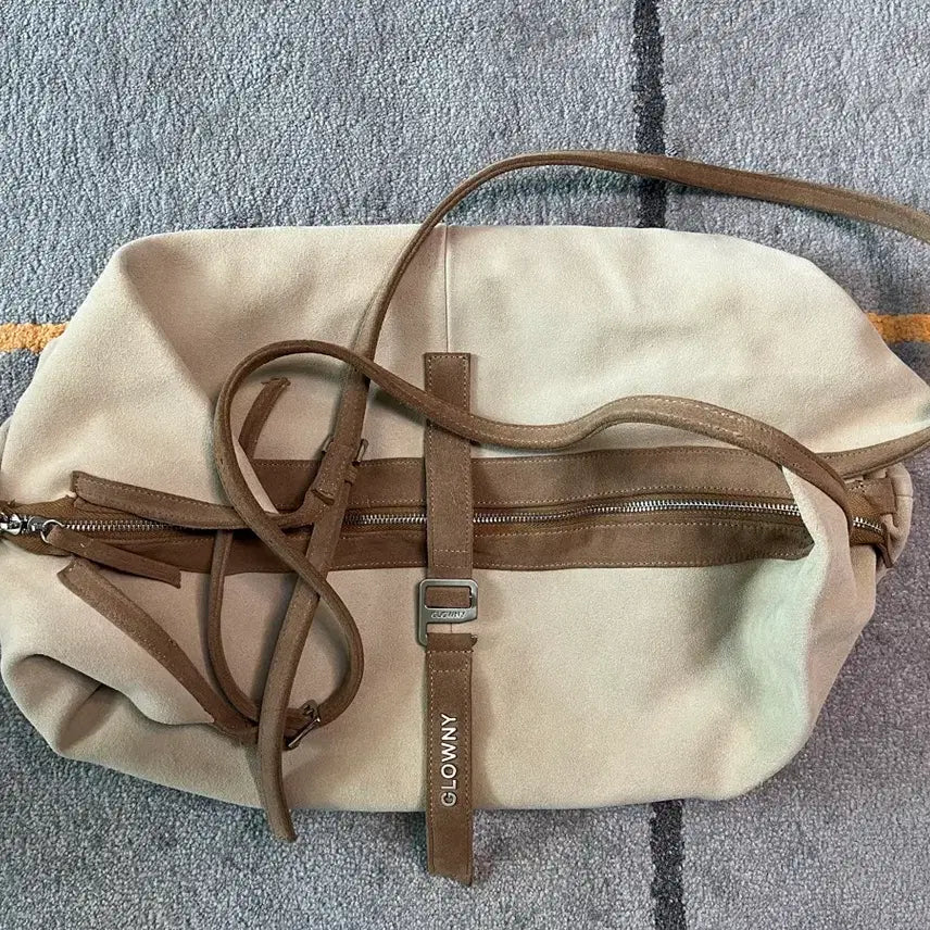 [BUNJANG] Glony Suede Hobo Bag / 글로니 스웨이드 백  SUEDE HOBO BAG