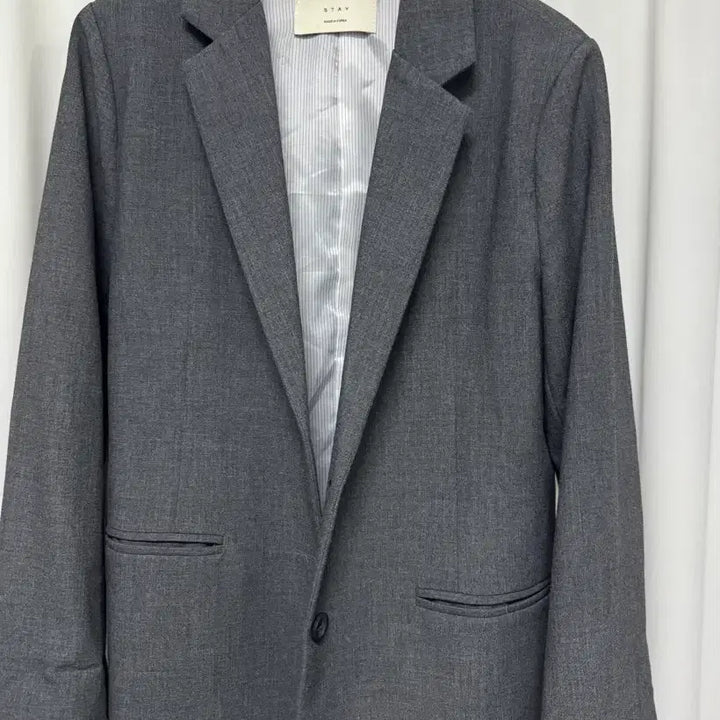 [SOLD OUT] 그레이 블레이저 여성 자켓