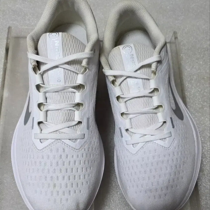 [SOLD OUT] 나이키 Nike 윈플로 10 러닝화 조깅화 여성용 250