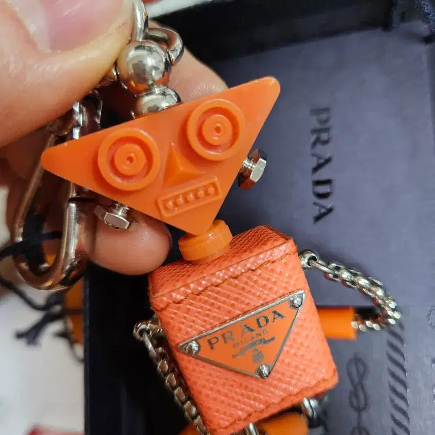 [BUNJANG] Prada Robot Keychain / 정품>>프라다 로봇 키링
