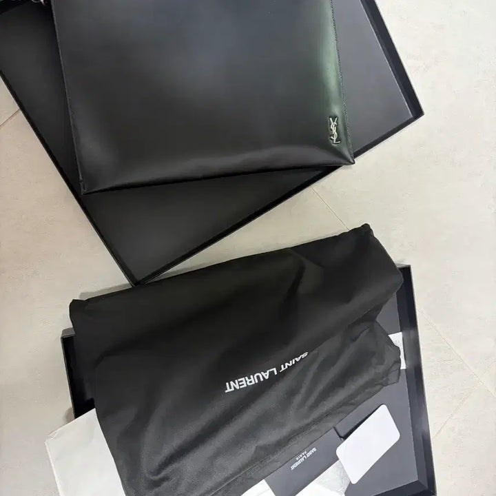 [BUNJANG] Saint Laurent Tiny Monogram Silver Clutch Bag / 입생로랑 타이니 모노그램 은장 클러치