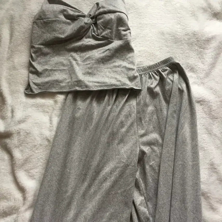 [BUNJANG] Gray Cami Top and Pants Pajama Set / 회색 캡나시+바지 여성 잠옷 세트
