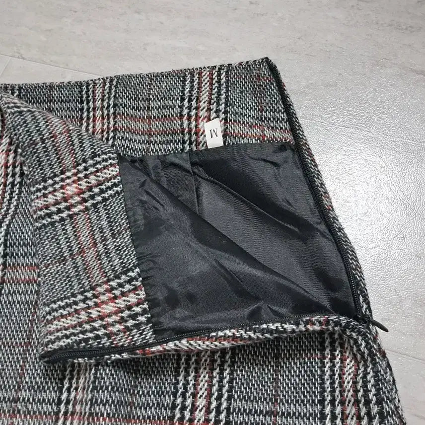 [BUNJANG] H-Line Checkered Skirt / H라인 체크 스커트
