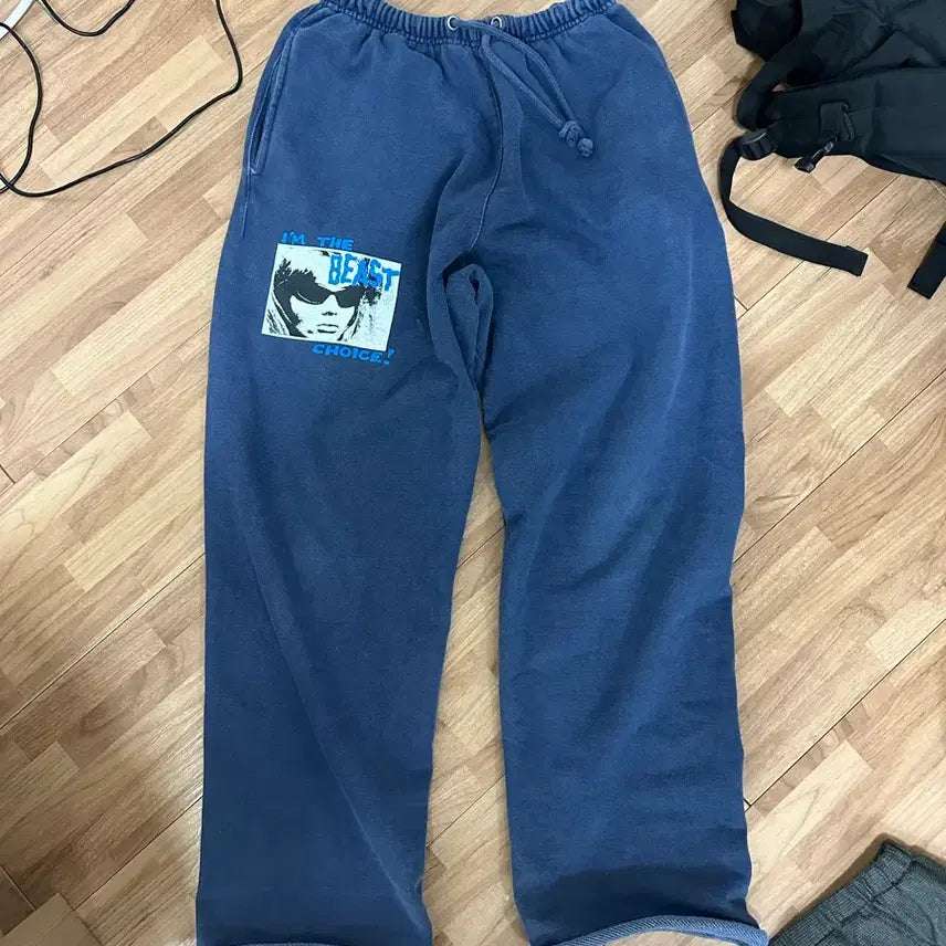 [BUNJANG] DONUT REVENGE Sweatpants / (1)도넛리벤지 스웻팬츠