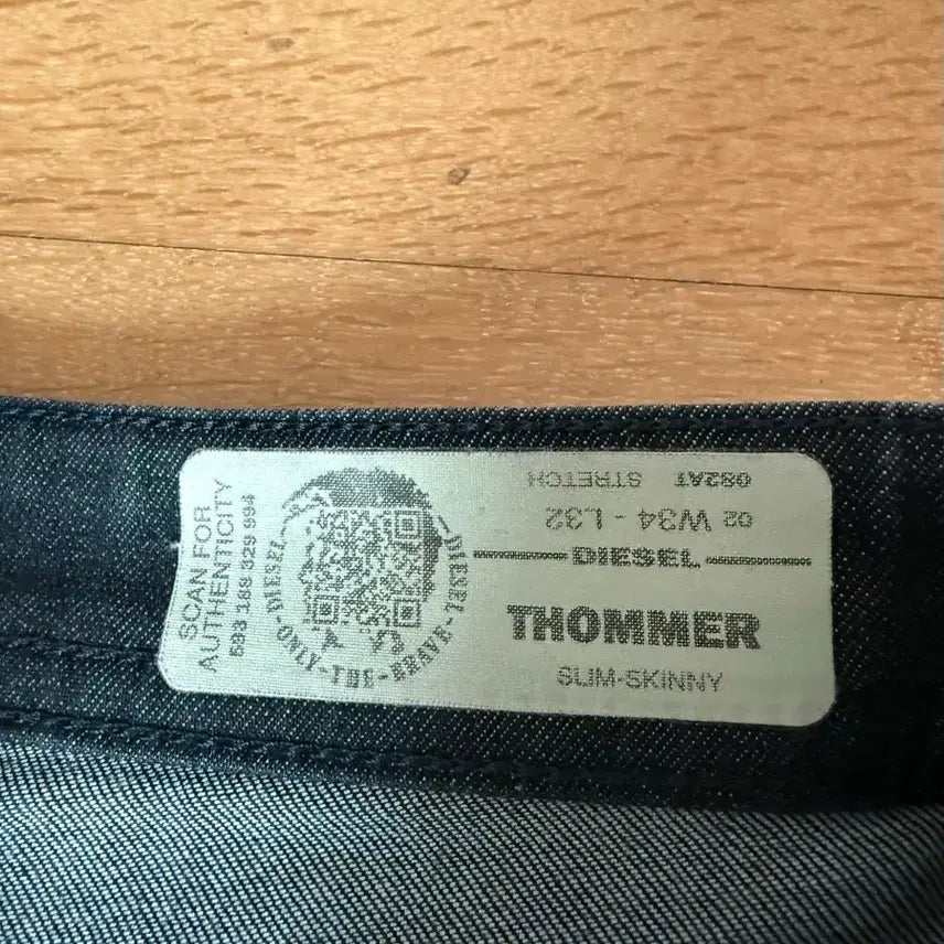 [BUNJANG] Diesel Thommer 082at Jeans / 디젤 청바지 thommer 082at