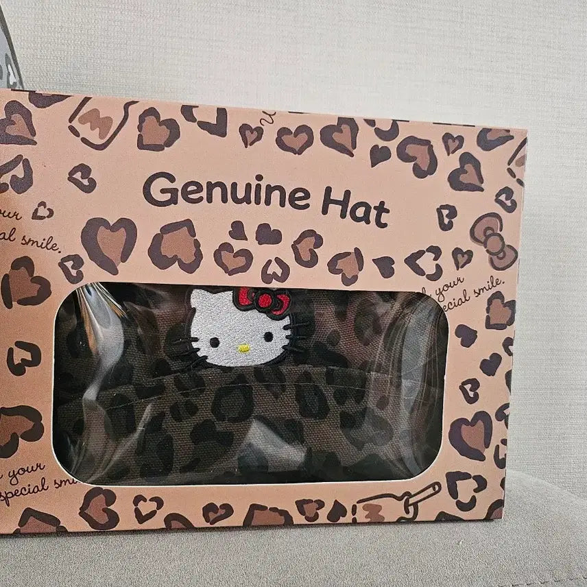 [BUNJANG] Hello Kitty Leopard Bucket Hat / 헬로키티 레오파드 버킷햇 모자