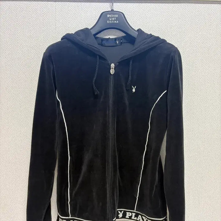 [BUNJANG] Playboy Velvet Hooded Zip-Up / 플레이보이 벨벳 후드집업