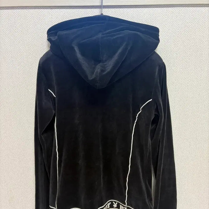 [BUNJANG] Playboy Velvet Hooded Zip-Up / 플레이보이 벨벳 후드집업