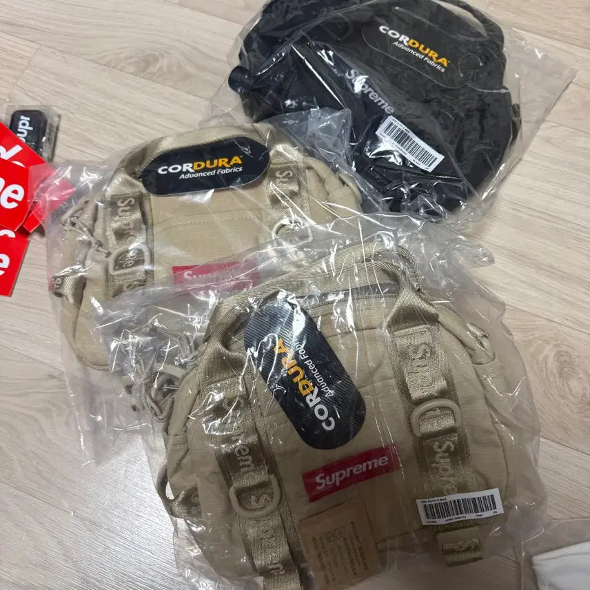 [BUNJANG] Supreme Mini Duffle Bag Black - 26SS / [OS] 슈프림 미니 더플백 블랙 - 26SS