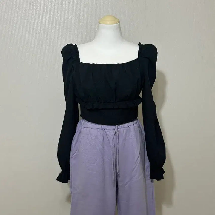 [BUNJANG] Pale Jade Jacquard Frill Blouse / 페일제이드 자가드 프릴 블라우스