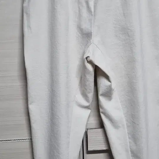 [SOLD OUT] 아이잗바바  아이보리색  9부 바지
