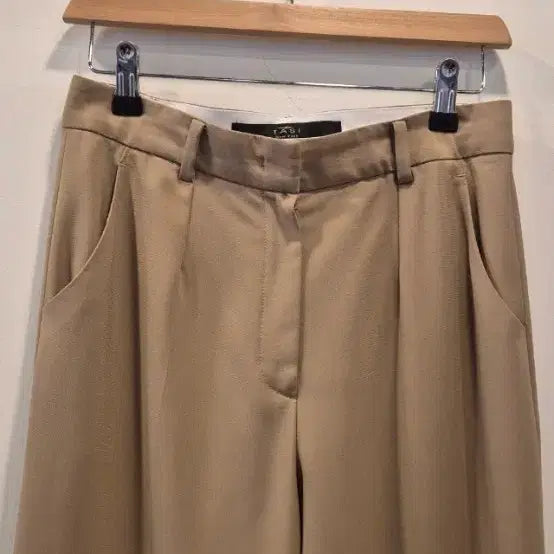 [BUNJANG] TASI Beige Slacks / TASI. 베이지 스랙스
