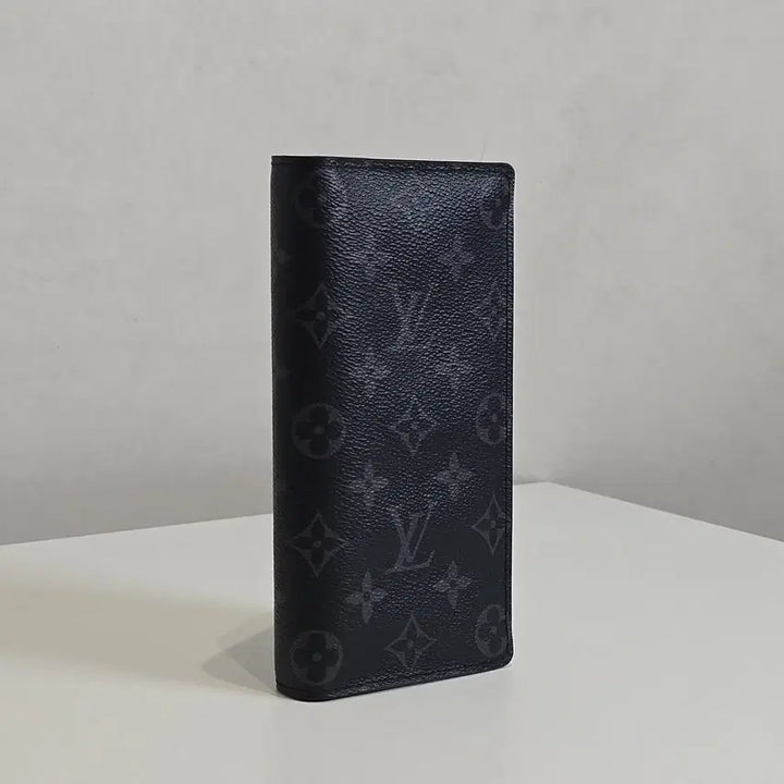 [BUNJANG] Louis Vuitton Monogram Eclipse Brazza Long Wallet M61697 / [럭스올] 루이비통 모노그램 이클립스 브라짜 장지갑 내장칩 M61697