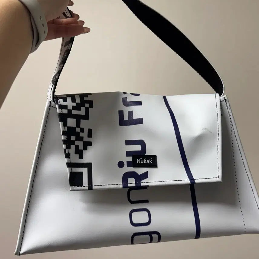 [BUNJANG] Nukak Cali Upcycled Tote Bag / 누깍 캘리