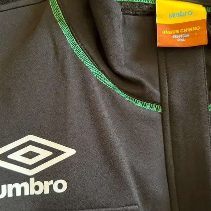 [BUNJANG] Umbro X Angus Chiang Utility Jacket Black 2XL / 엄브로 X ANGUS CHIANG 유틸리티 자켓 블랙 2XL
