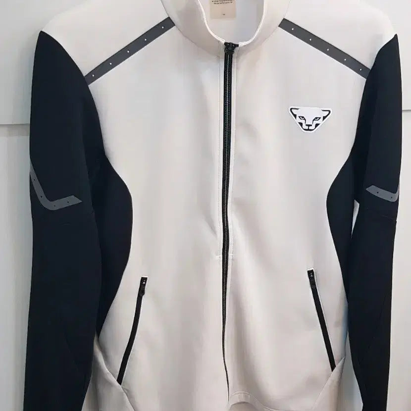 [BUNJANG] Dynafit White/Black Track Jacket L / 다이나핏 화이트/블랙 트랙 자켓L
