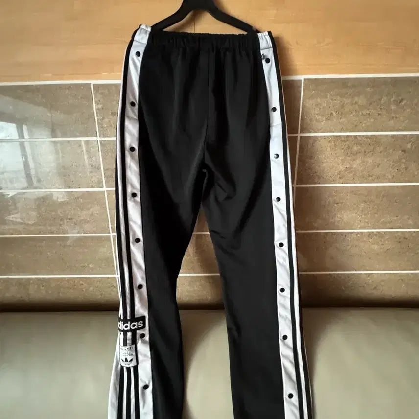 [BUNJANG] Adidas Three-Stripe Training Pants Black / 아디다스 삼선 트레이닝 바지 블랙