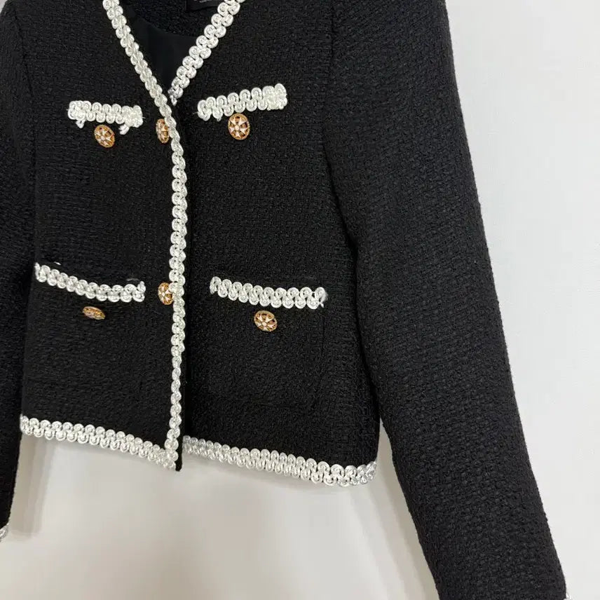 [BUNJANG] Black Tweed Jacket with Gold Buttons / 블랙 트위드 자켓 금장 단추 장식