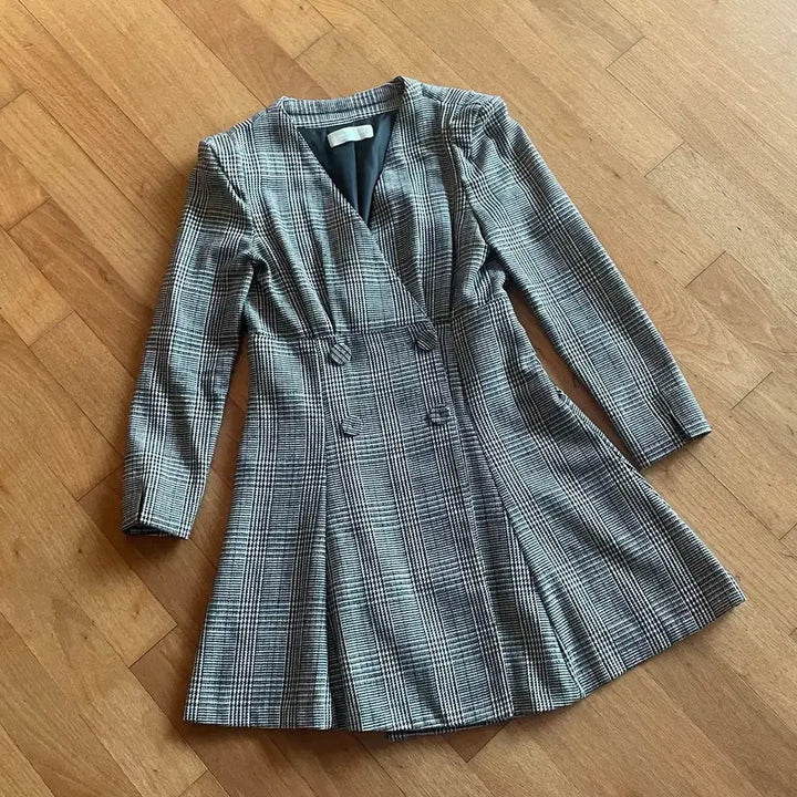 [BUNJANG] Honeycomb Check Pattern One-Piece Style Jacket / Honeycomb 원피스형 자켓  하객룩