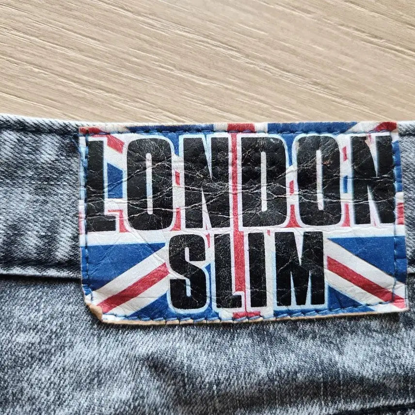 [BUNJANG] LONDON SLIM Washed Denim Jeans / LONDON SLIM 워싱 데님 30사이즈...워싱 데님 청바지 블랙진