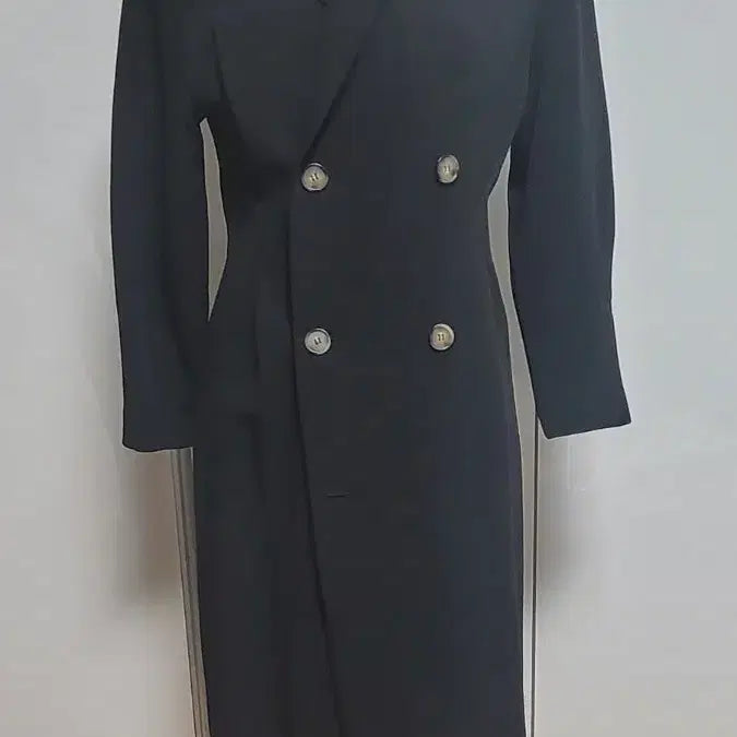 [BUNJANG] Lotte Black Long Coat / 롯데에서 나온 블랙 롱 코트입니다
