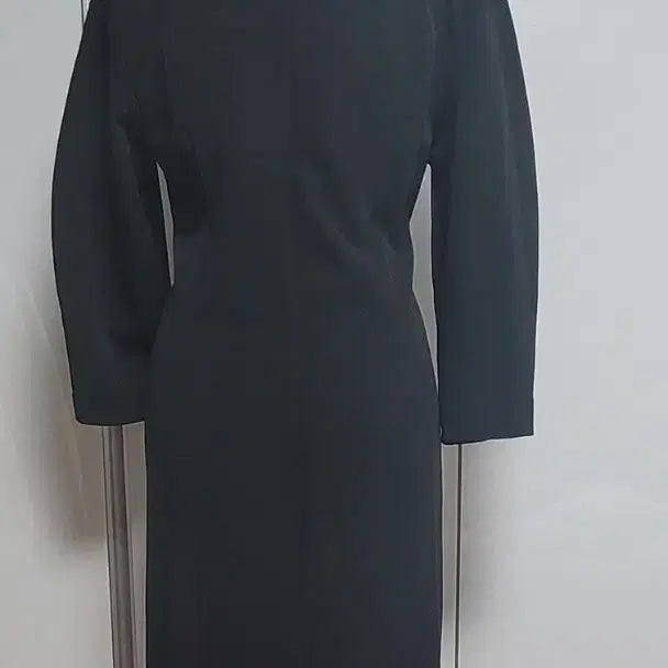 [BUNJANG] Lotte Black Long Coat / 롯데에서 나온 블랙 롱 코트입니다
