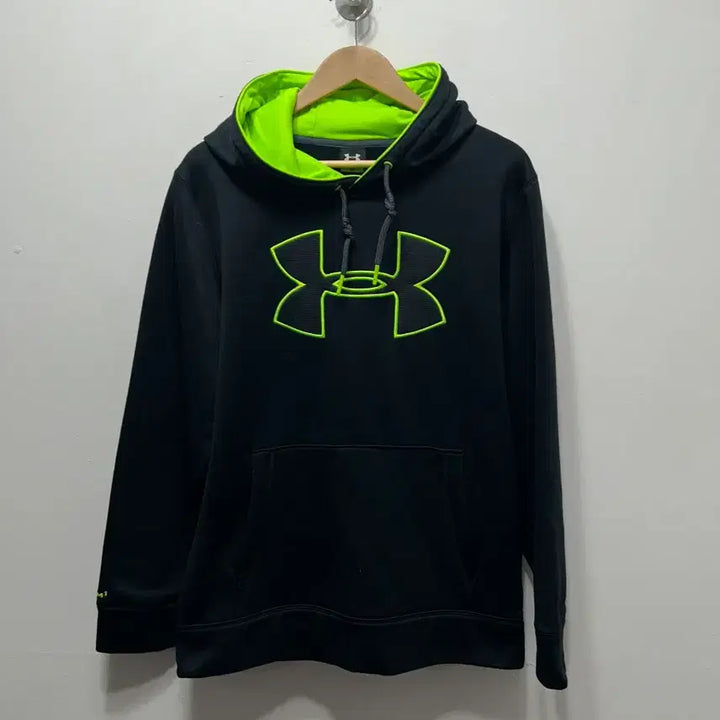 [BUNJANG] Under Armour Fluorescent Black Hoodie M / 언더아머 블랙 형광 후드티 M 95사이즈