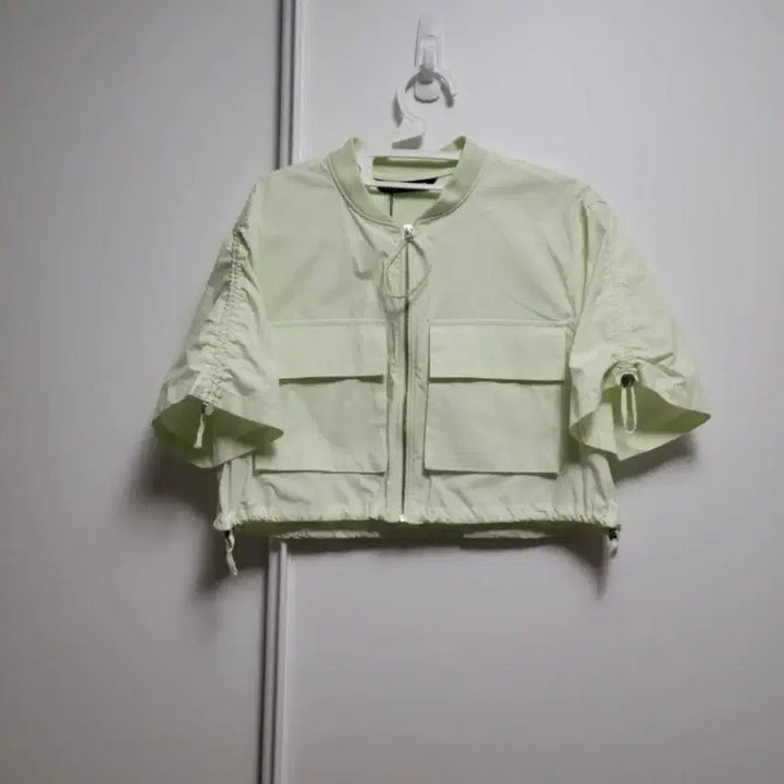[SOLD OUT] 자라 반팔 크롭 자켓 M 사이즈