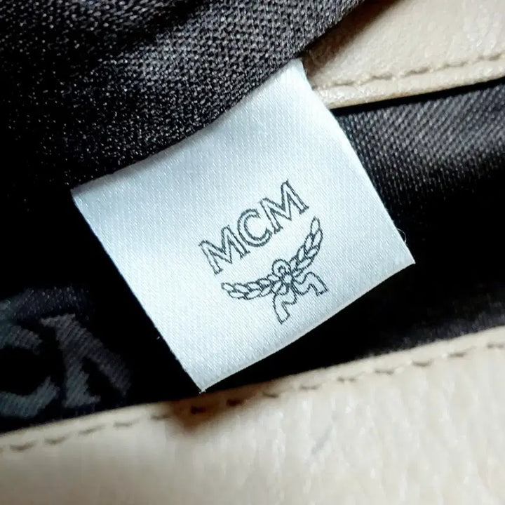 [BUNJANG] MCM Two-Way Bag Shoulder Bag / MCM엠씨엠 투웨이백 여성가방 숄더백/일싼
