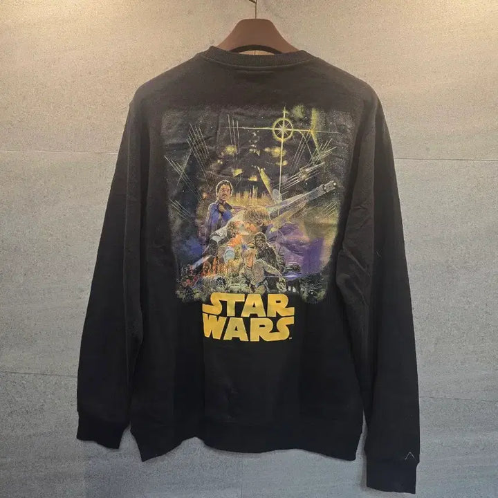 [BUNJANG] Star Wars Darth Vader and Characters Printed Sweatshirt / 스타워즈. 오피셜 굿즈. 맨투맨. 미착.