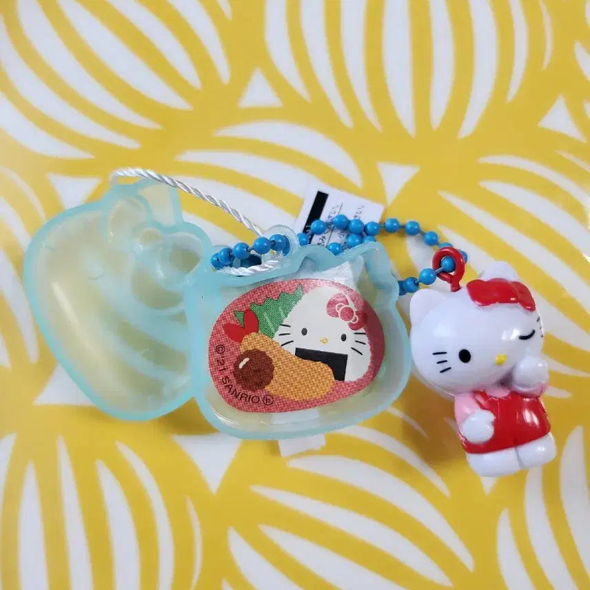 [BUNJANG] Sanrio Hello Kitty Mini Seal Case &amp; Danggo Keychain Bundle / 키티 씰 미니케이스 / 키티롱다리키링 / 키티 당고키링